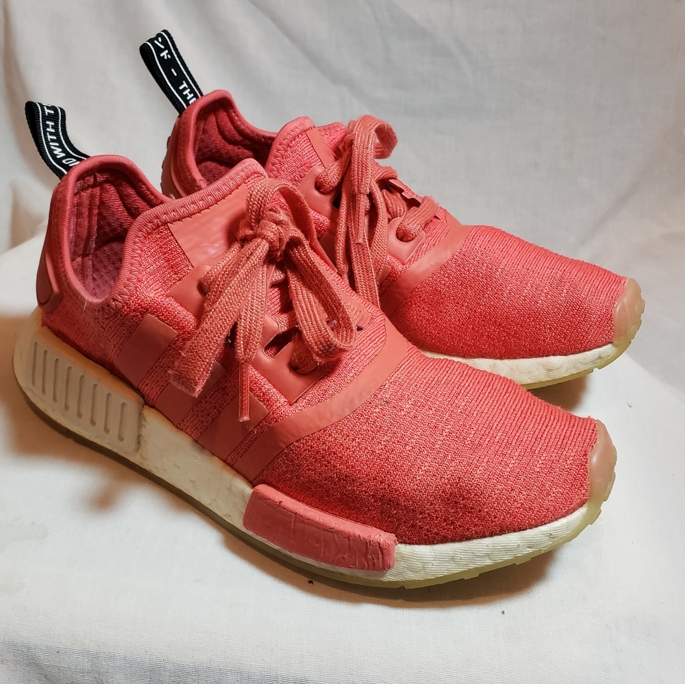 ADIDAS NMD-R1 WOMEN'S RUNNING SHOES CQ2014 RUNNER NOMAD TRACE SCARLET RED PINK